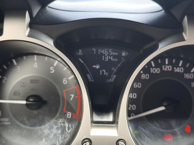 Nissan Juke ČR 1.MAJ 1.6 SCe REZERVACE  - fotka 10 z 35