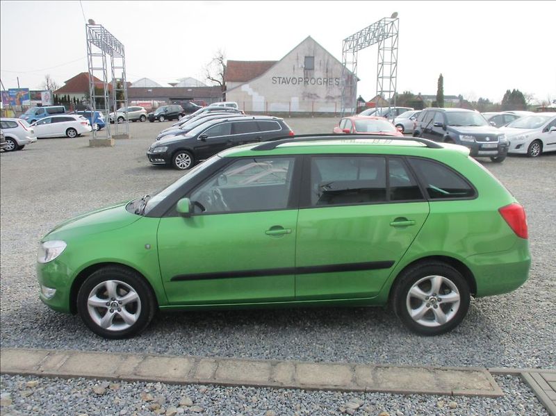 Škoda Fabia 1,2 TSI, klimatizace, serviska - fotka 4 z 33