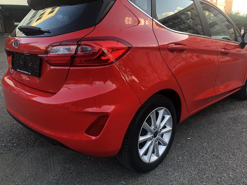 Ford Fiesta (2018) 1,0 NAVI AL kola rezervace - fotka 10 z 69