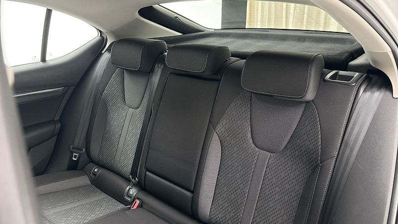 Škoda Octavia 2.0 TDI DSG Style - fotka 16 z 27