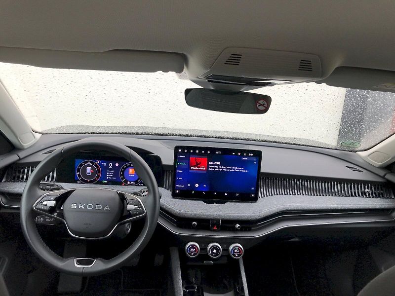 Škoda Superb (2025) COMBI SELEC TD 110/2.0 A7F - fotka 5 z 29