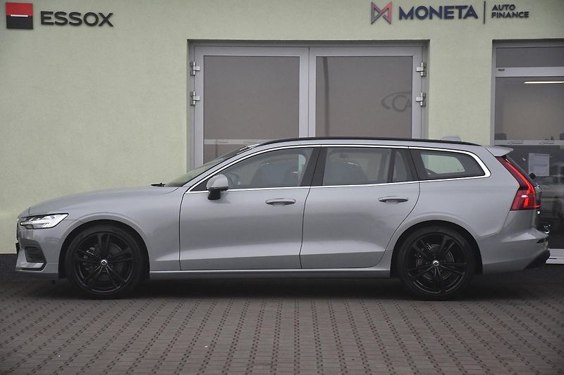 Volvo V60 2.0B4 LED NAV TAŽNÉ - fotka 12 z 49