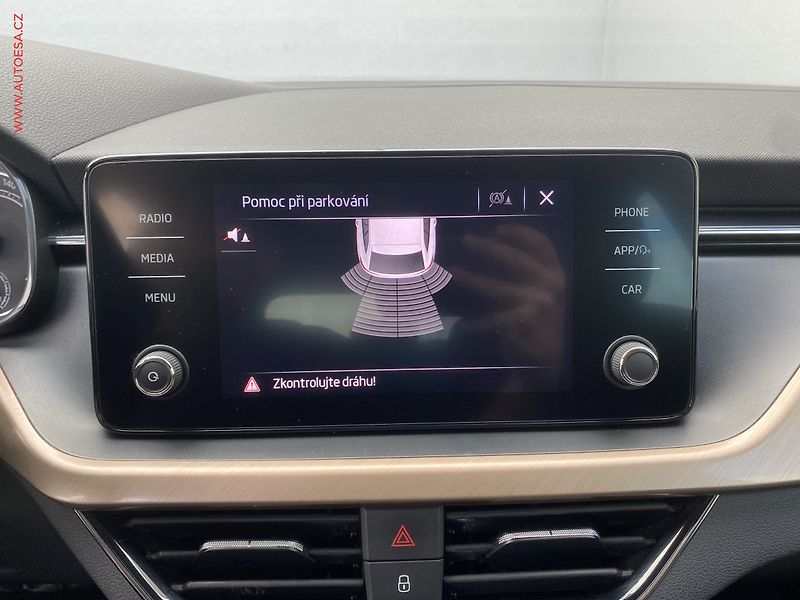 Škoda Scala (2023) 1.0 TSi, 1.maj,ČR, Style, LED - fotka 17 z 19