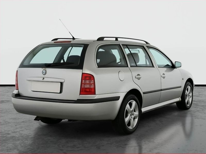 Škoda Octavia (2003) 1.6, nová STK, jezdí výborně - fotka 5 z 15