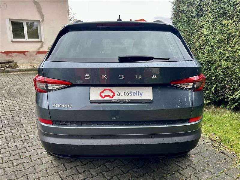 Škoda Kodiaq 2,0 TDi DSG ACC LED 7-míst - fotka 4 z 45