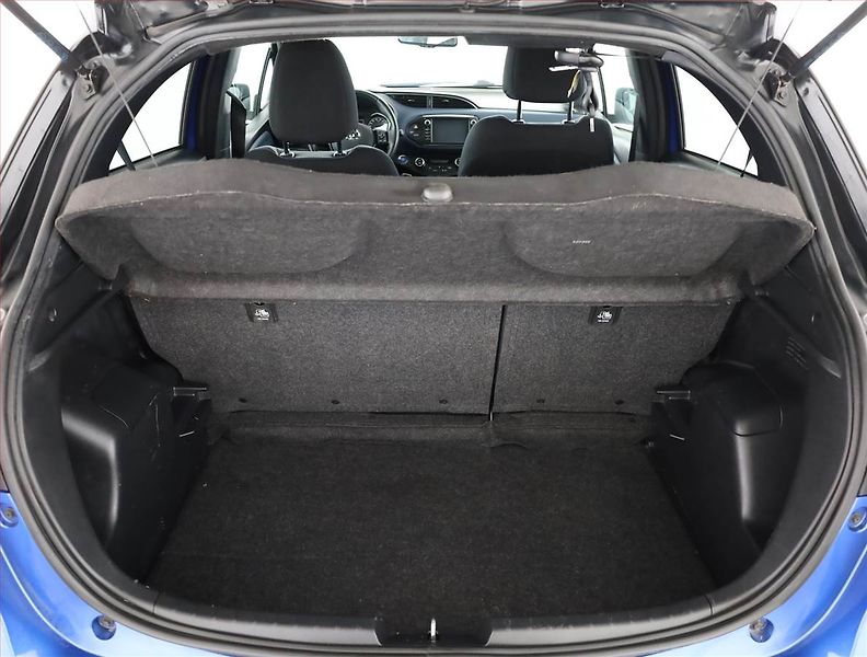 Toyota Yaris (2018) 1.5 Hybrid, Automat - fotka 18 z 19