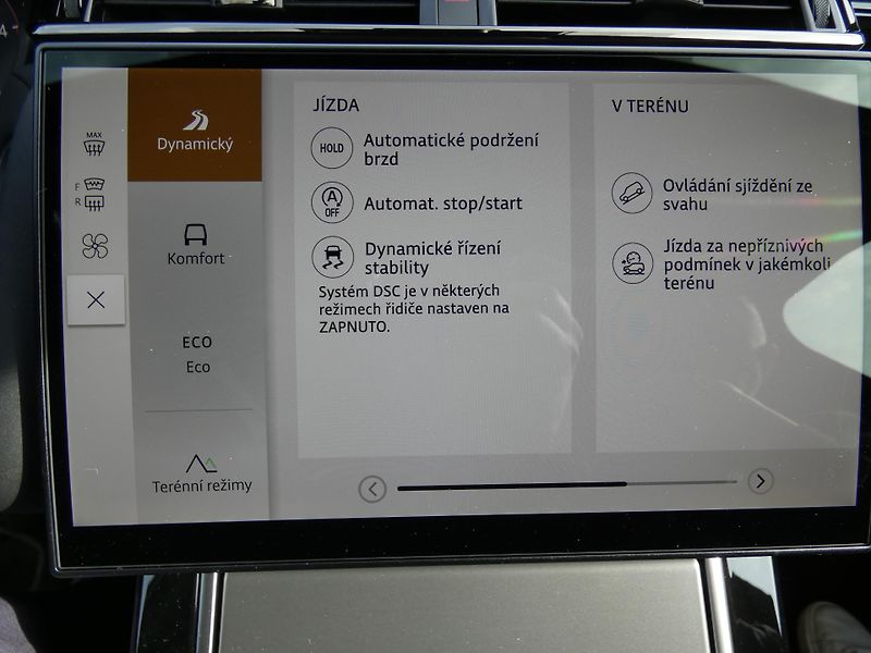 Land Rover Range Rover Velar (2026) 2,0 S D200 - fotka 35 z 41