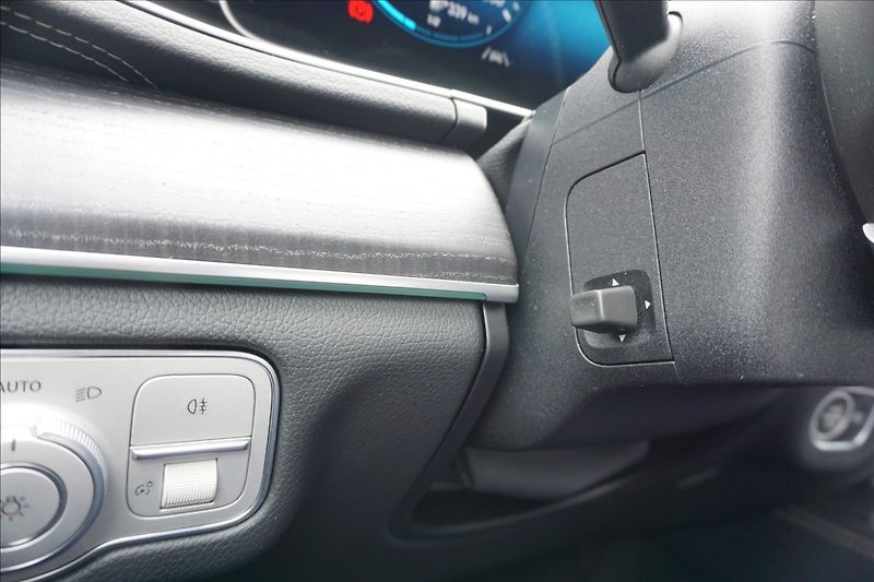 Mercedes-Benz GLS 2,9 350d 4M,AMG,CZ,1.majitel - fotka 27 z 32