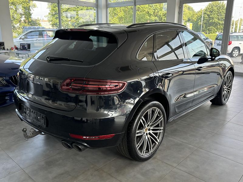 Porsche Macan (2015) 3,6 V6 Turbo CHRONO BOSE - fotka 7 z 35