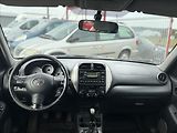 Toyota RAV4 2,0 D-4D 4X4 TAŽNÉ - náhled 15