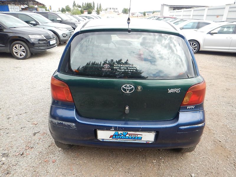 Toyota Yaris 1.0 VVTi, KLIMA - fotka 7 z 20