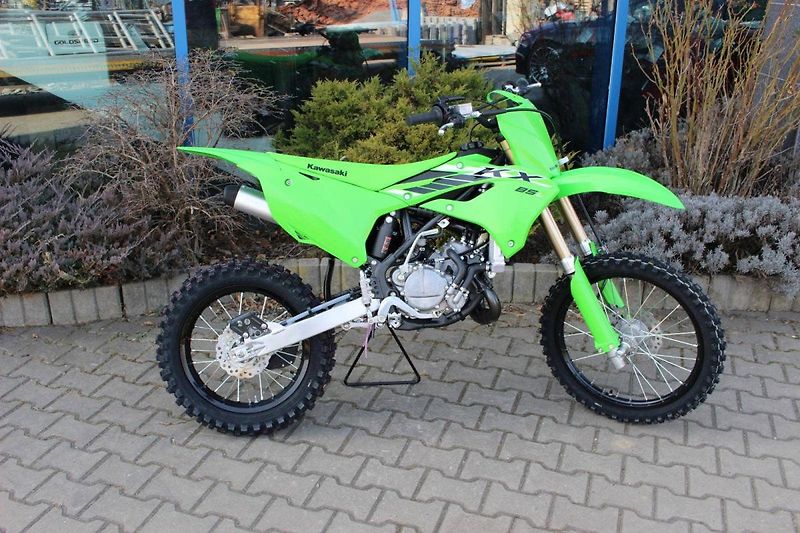 Kawasaki KX 85-II (2026) L 2026 - fotka 3 z 7