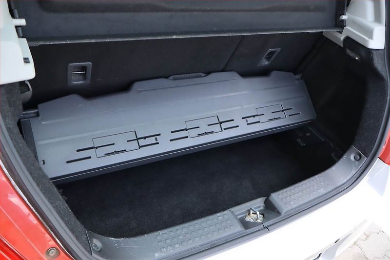 Suzuki Swift (2007) 1.3, Automat, Serv.kniha - fotka 19 z 19