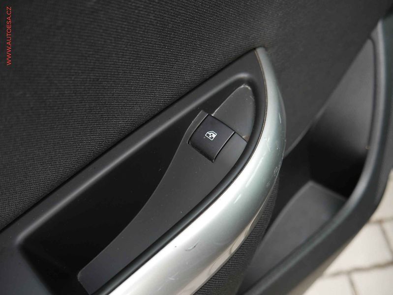 Opel Astra (2013) 1.4T, ČR, Klima - fotka 12 z 19