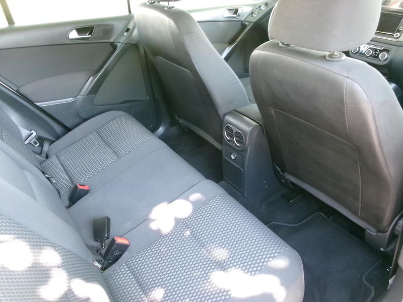 Volkswagen Tiguan (2010) 1,4 TSI 4MOTION CAM - fotka 13 z 28