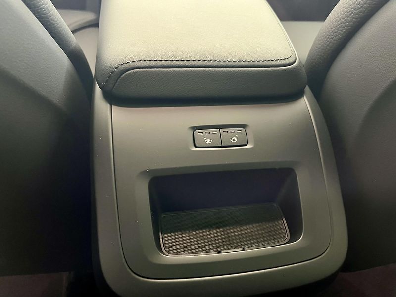 Volvo XC60 T6 AWD Recharge Inscripion - fotka 12 z 27