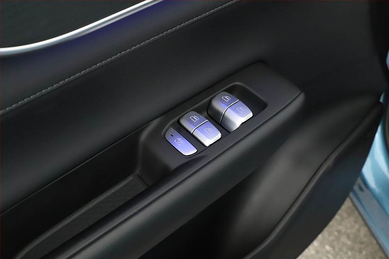 Chery Tiggo 8 (2026) 1.6 TGDI, UNIQUE, Ad. tempomat - fotka 9 z 20