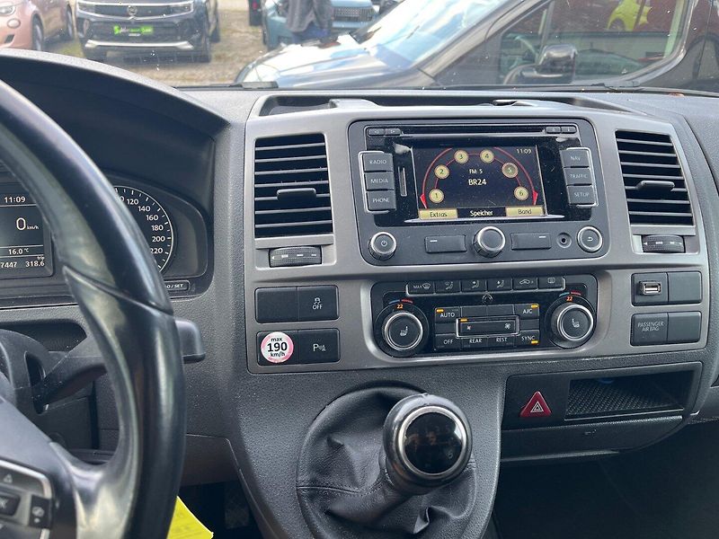 Volkswagen Multivan (2015) 2.0Tdi 103Kw Starline - fotka 9 z 9