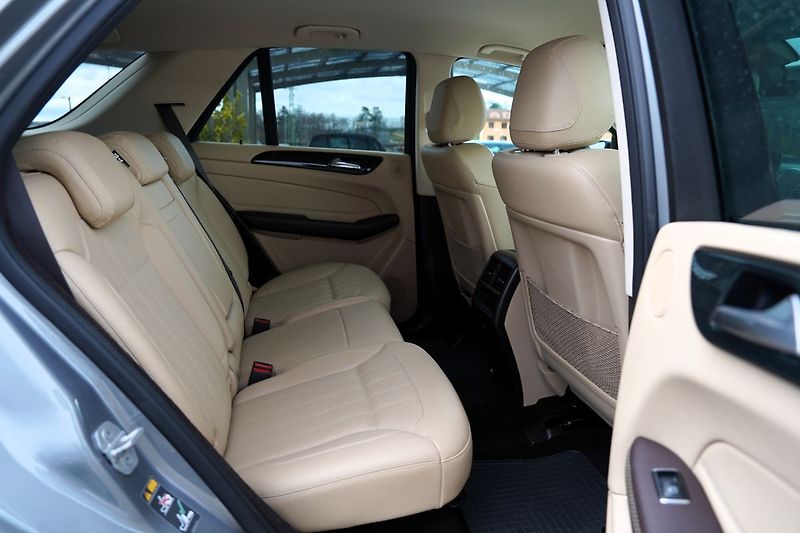 Mercedes-Benz GLE 350d 4Matic AMG/20/ČR - fotka 22 z 35