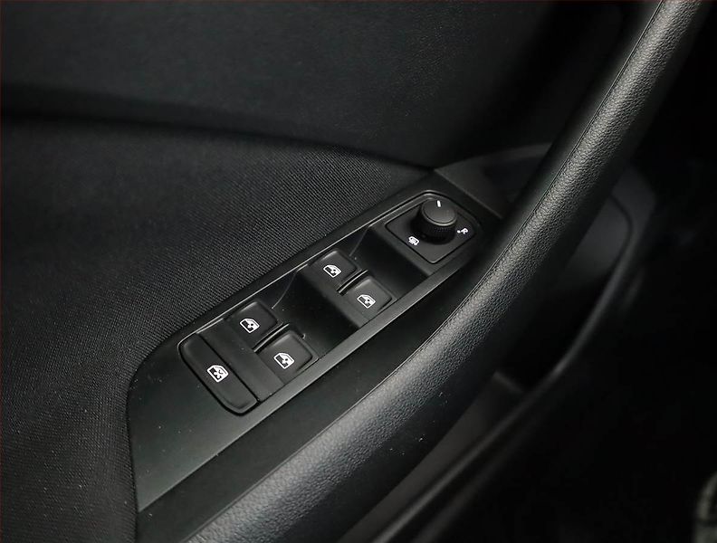 Škoda Scala (2025) Selection 1.0 TSI - fotka 11 z 19