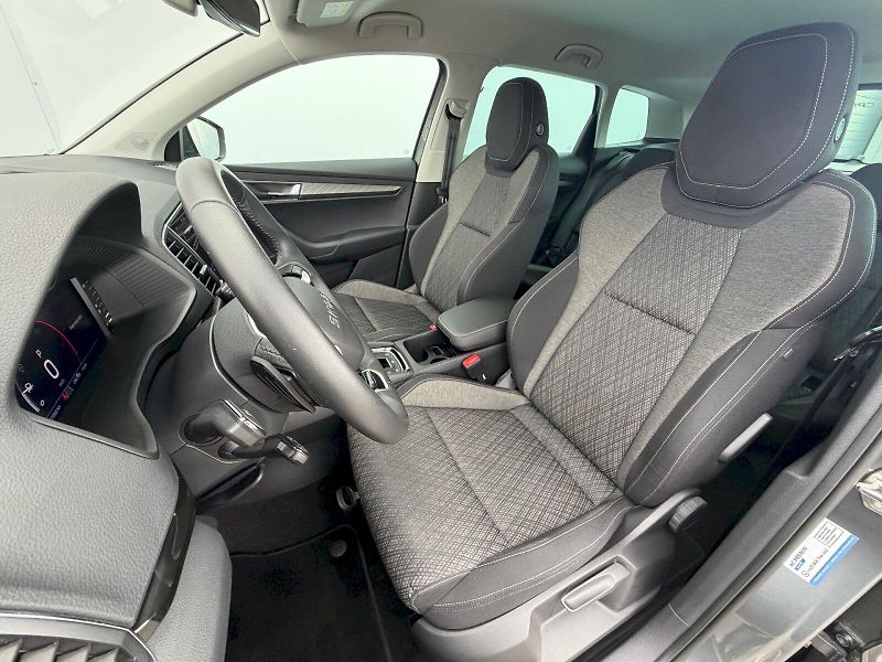 Škoda Karoq (2025) 2.0 TDI 110kW 4x4 DSG Top Sele - fotka 6 z 35