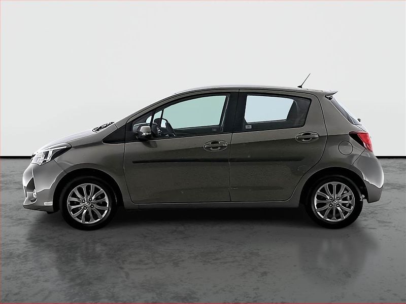 Toyota Yaris (2017) 1.33 Dual VVT-i, Automat - fotka 3 z 17