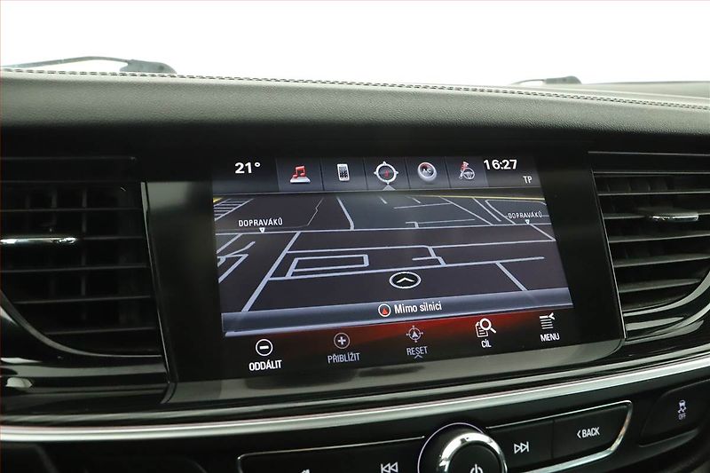 Opel Insignia (2018) 2.0 Turbo 4x4, 4X4, Automat - fotka 12 z 19