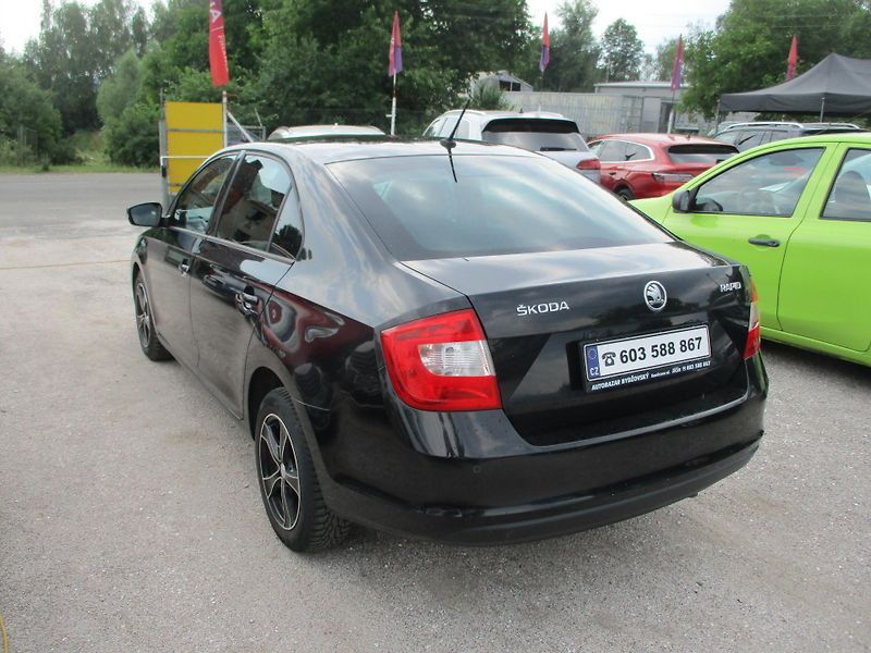 Škoda Rapid (2015) 1,6 TDi - fotka 4 z 12
