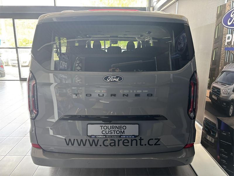 Ford Tourneo Custom (2025) Titanium L2, Tourneo, 2.0 EcoB - fotka 5 z 9