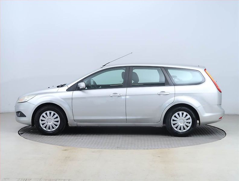 Ford Focus (2010) 1.6 TDCi, po STK, Klima - fotka 3 z 14