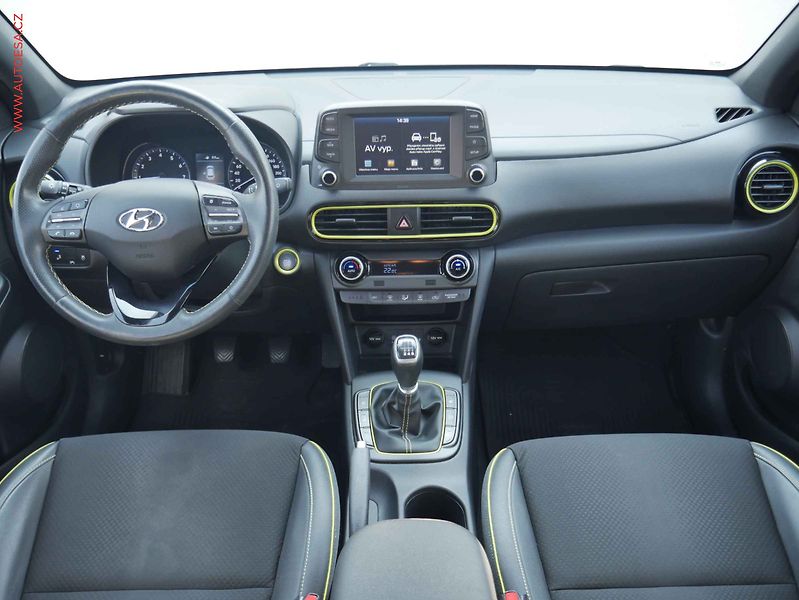 Hyundai Kona (2018) 1.0T-GDi, 1.maj,ČR, Navigace - fotka 8 z 16