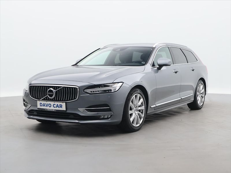 Volvo V90 2,0 D3 Drive-E Momentum Auto - fotka 3 z 38
