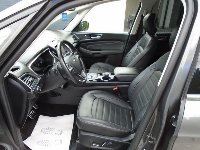 Ford Galaxy 2.5 Durarec FHEV Vignale 7míst - fotka 17 z 46