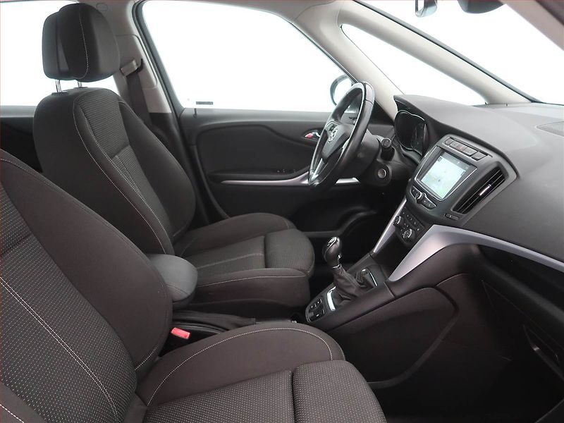 Opel Zafira (2017) 1.6 CDTI, Serv.kniha, Tempomat - fotka 7 z 13