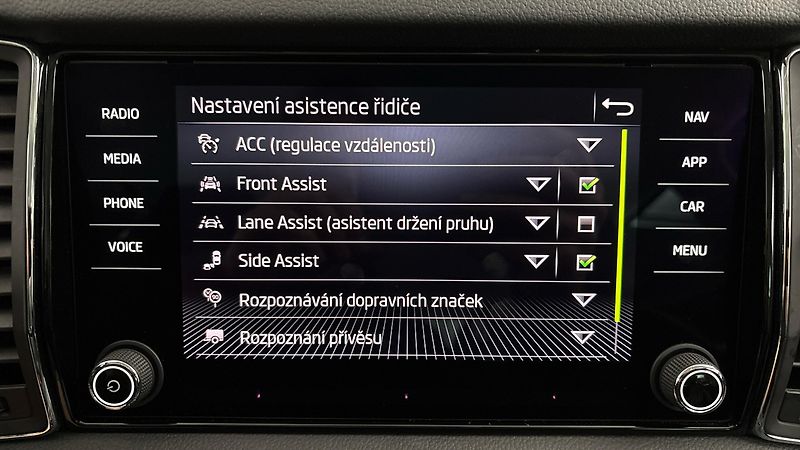 Škoda Kodiaq 2.0 TDI DSG 4x4 L&K - fotka 28 z 33