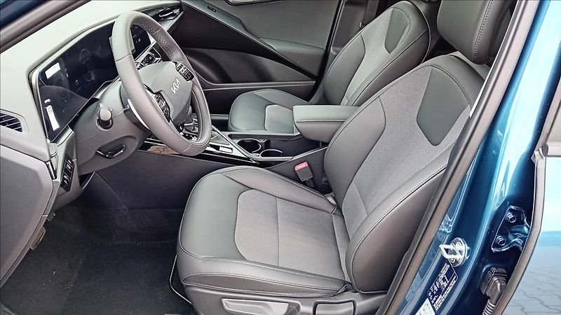 Kia Niro 1,6 GDI HEV Style DCT - fotka 9 z 13