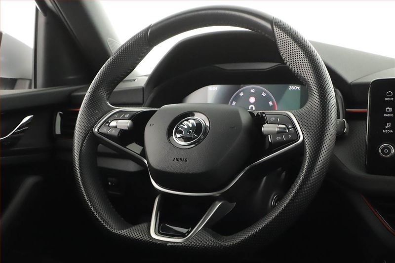Škoda Kamiq (2024) 1.0 TSI, Drive, FullLed - fotka 18 z 21