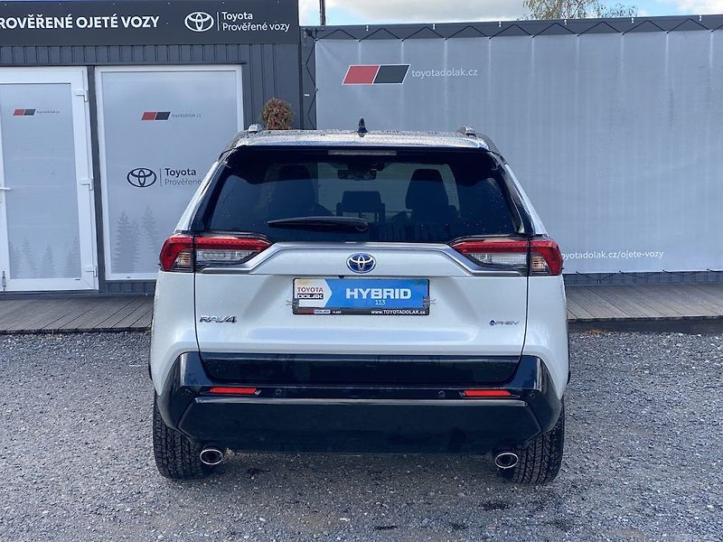 Toyota RAV4 2.5Plug-in, ČR, Executive, 4x4 - fotka 6 z 19