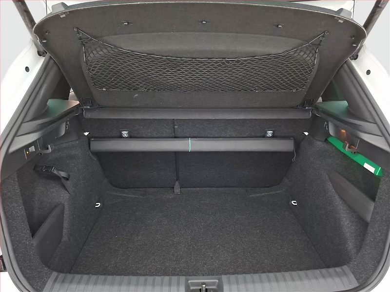 Škoda Kamiq (2023) Scoutline 1.5 TSI - fotka 14 z 22