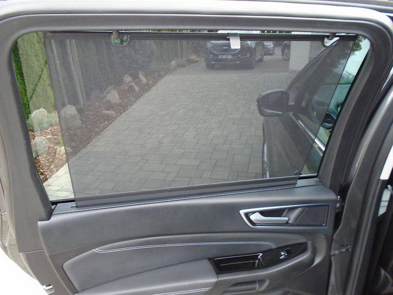 Ford Galaxy 2.5 Durarec FHEV Vignale 7míst - fotka 19 z 46
