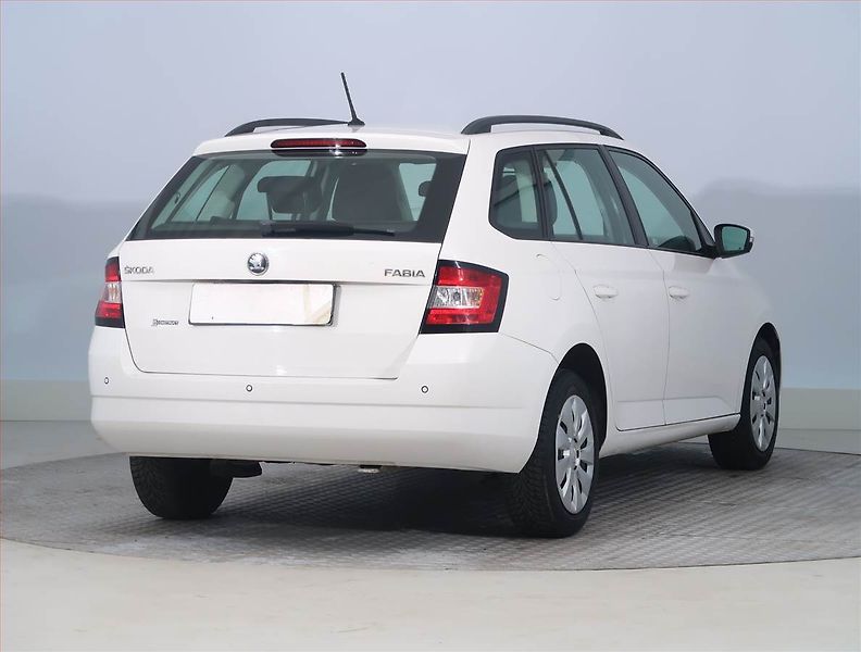 Škoda Fabia (2017) Ambition Plus 1.0 TSI - fotka 5 z 18