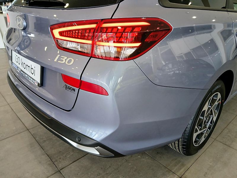 Hyundai i30 (2026) 1.0 T-GDI GO Czech! - fotka 10 z 17