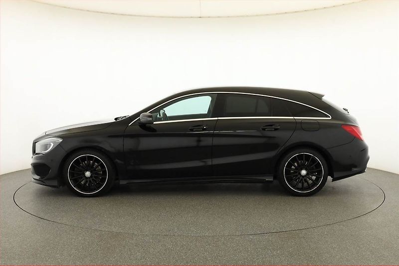 Mercedes-Benz CLA (2016) AMG Paket 220 CDI, Automat - fotka 3 z 19