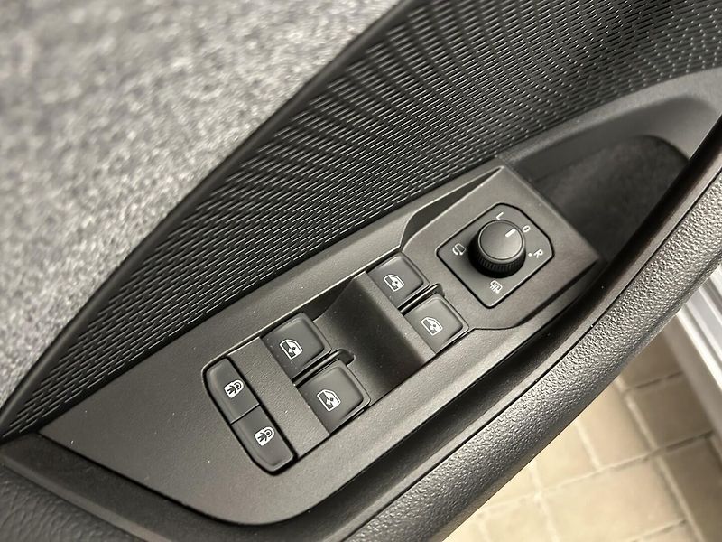 Škoda Octavia 2.0 TDI Top selection - fotka 7 z 29