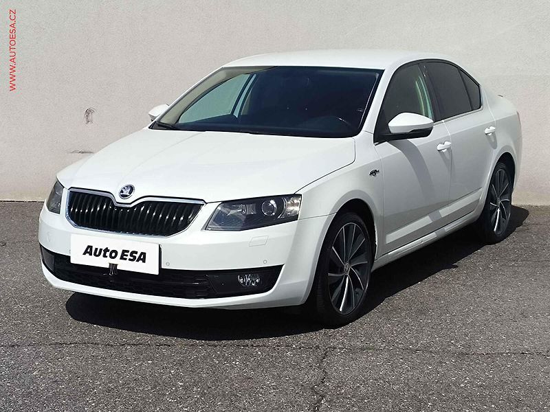 Škoda Octavia (2016) 2.0TDi 4x4, ČR, DSG - fotka 3 z 22