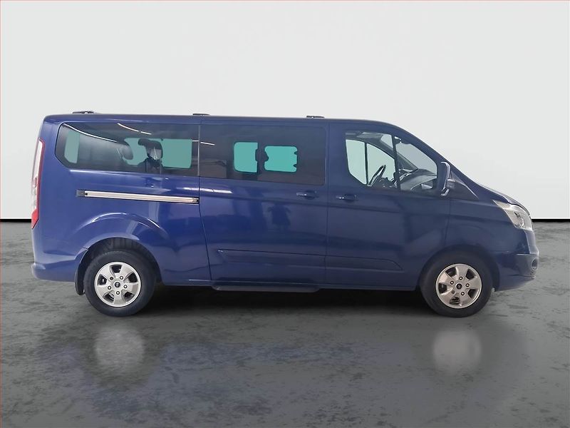 Ford Tourneo Custom (2016) Titanium 2.0 EcoBlue, ČR - fotka 6 z 21