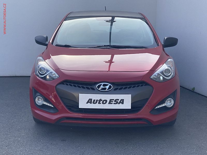 Hyundai i30 (2014) 1.4CVVT, Classic, +kola - fotka 2 z 16