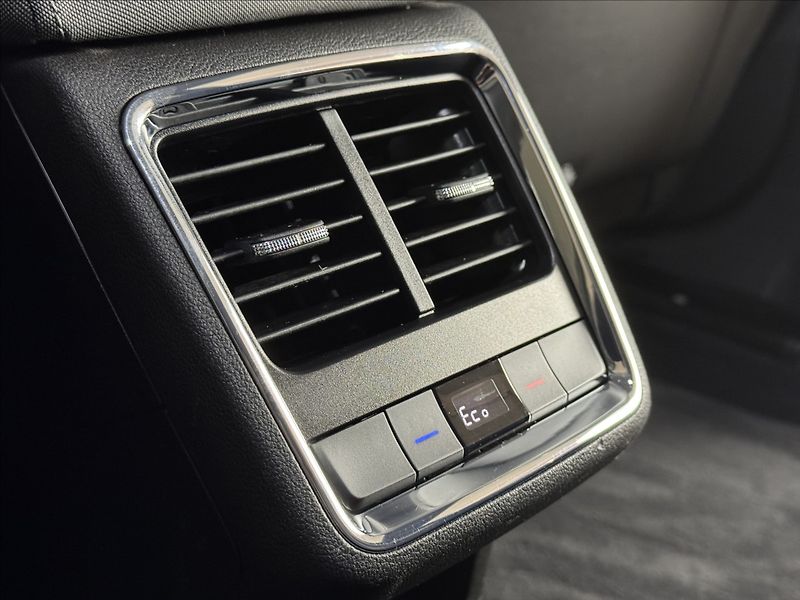Škoda Enyaq 80 LED Matrix Assist Tepelko - fotka 19 z 48