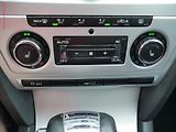 Škoda Octavia (2011) 2.0 TDi, RS, DSG, bixen - náhled 19