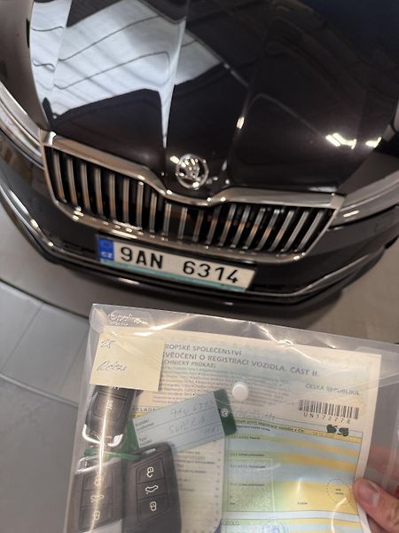 Škoda Superb 2.0 TSI 140kW Style DSG - fotka 5 z 17
